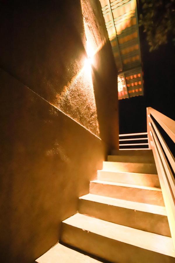 Stairway Way To Heaven Apartment Ambalangoda  Exterior photo